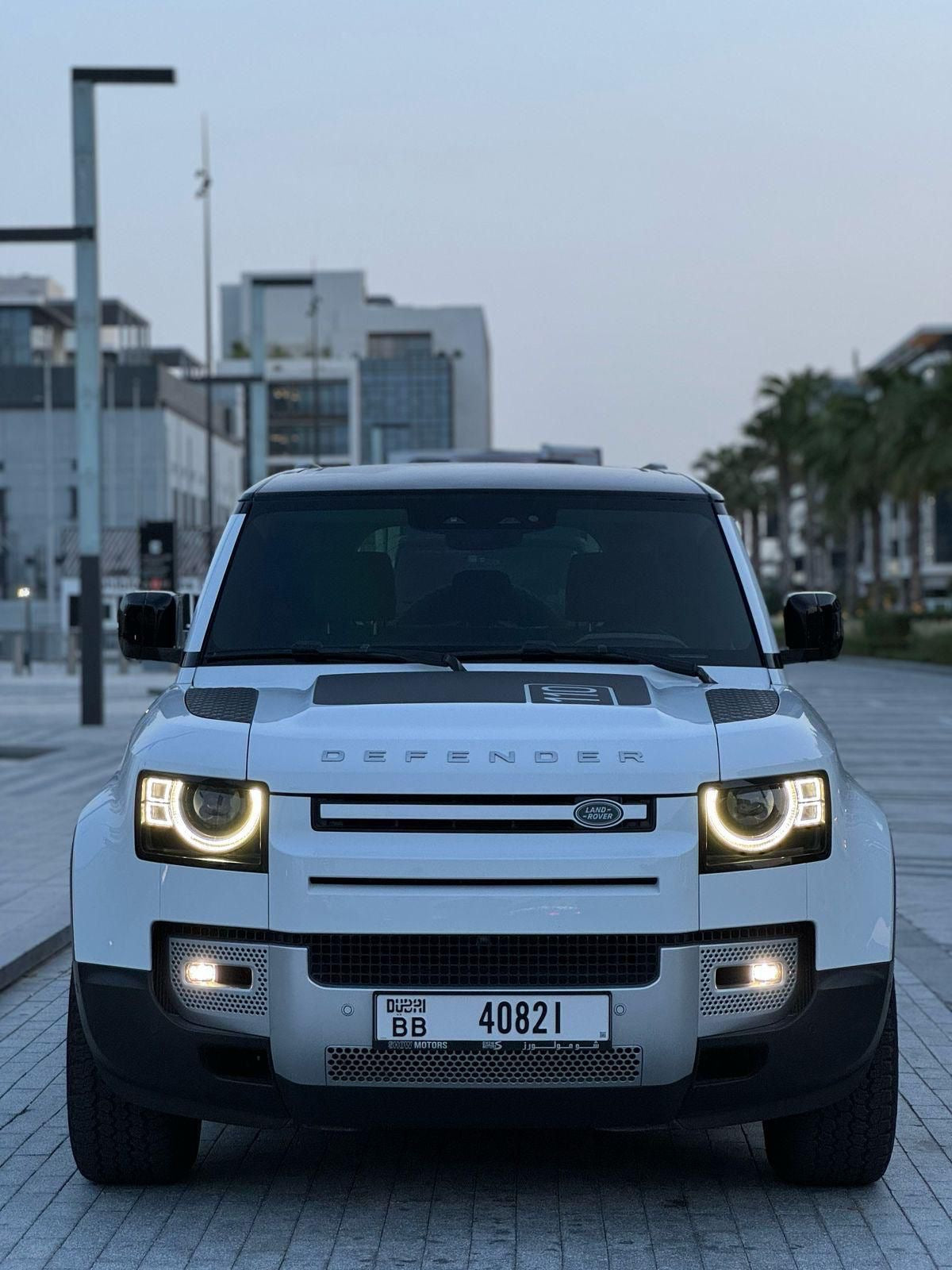 Land Rover Defender 2024